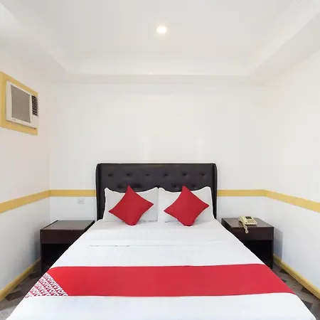 Oyo 138 White Palace Hotel