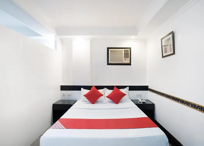 Hotel Oyo 138 White Palace 2*