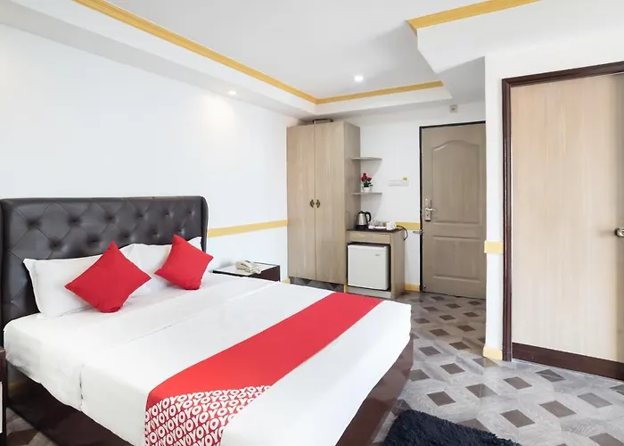 Hotel Oyo 138 White Palace