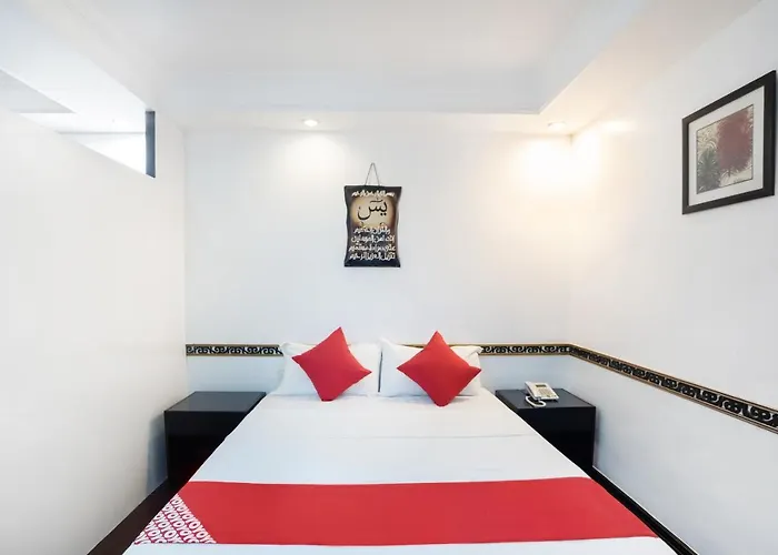 Oyo 138 White Palace Hotel Manille
